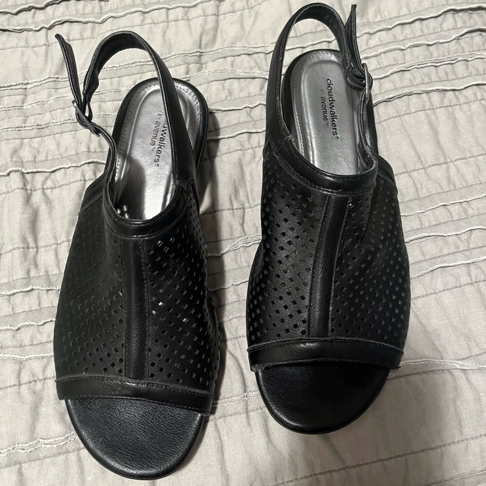 Cloudwalkers Shooties Size 9.5 W